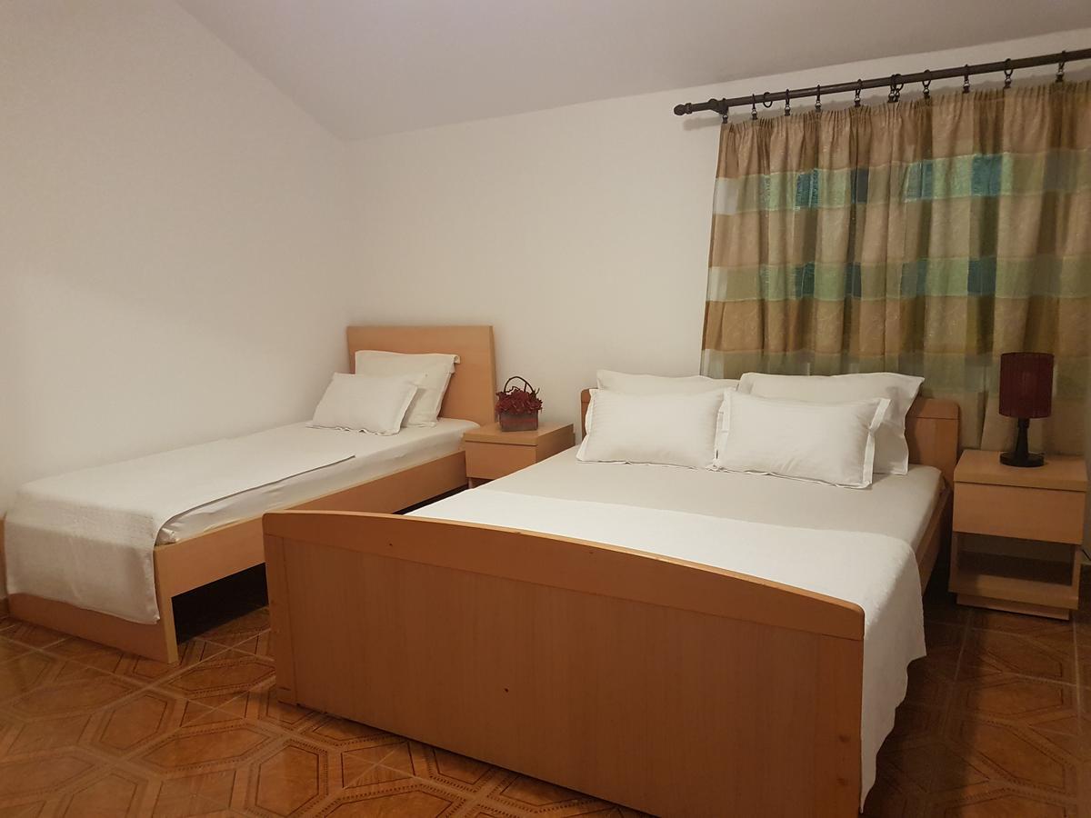 Apartments And Rooms Lijesevic 布德瓦 外观 照片