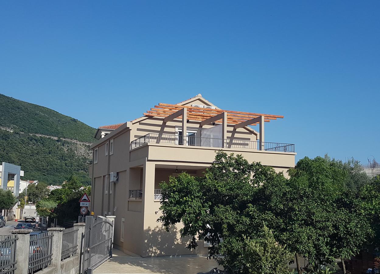 Apartments And Rooms Lijesevic 布德瓦 外观 照片